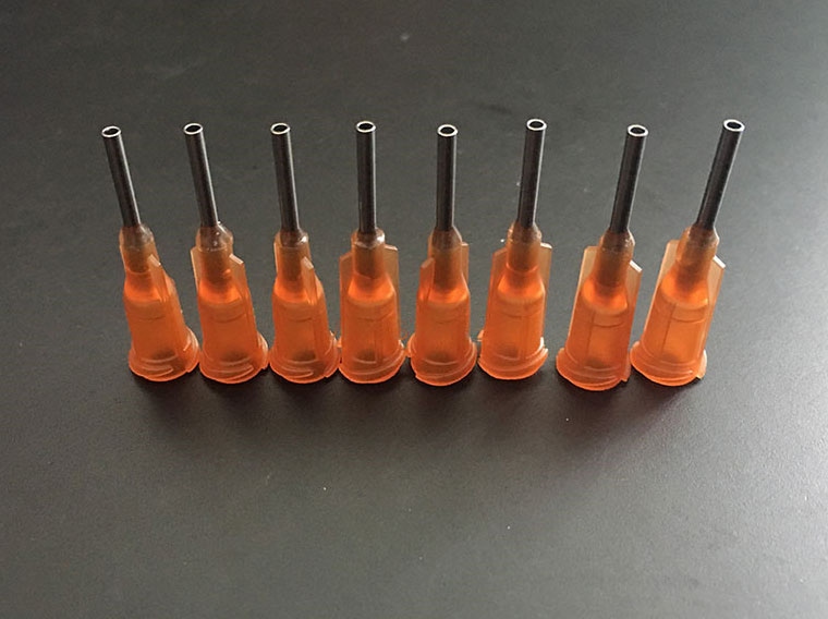 VMATIC VCL15050-1000. Наконечник дозатора TE 15G X 1/2" AMBER DIAM 1.36 x 1.80MM (QTY=1000)